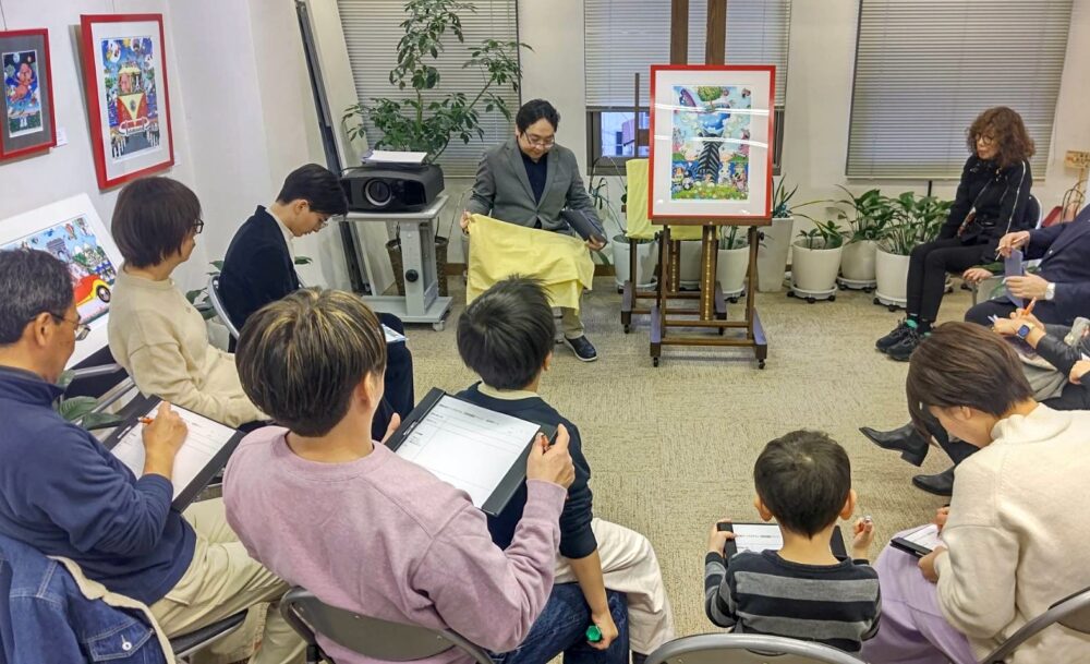 絵を囲んで対話するセッションの様子